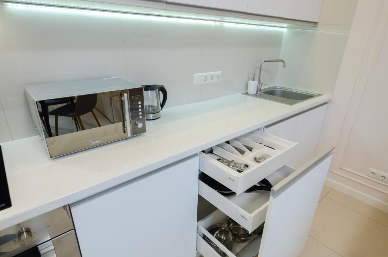Petrovdom 13-141 In Rc New York Concept House With Bathroom Kyiv Exterior photo
